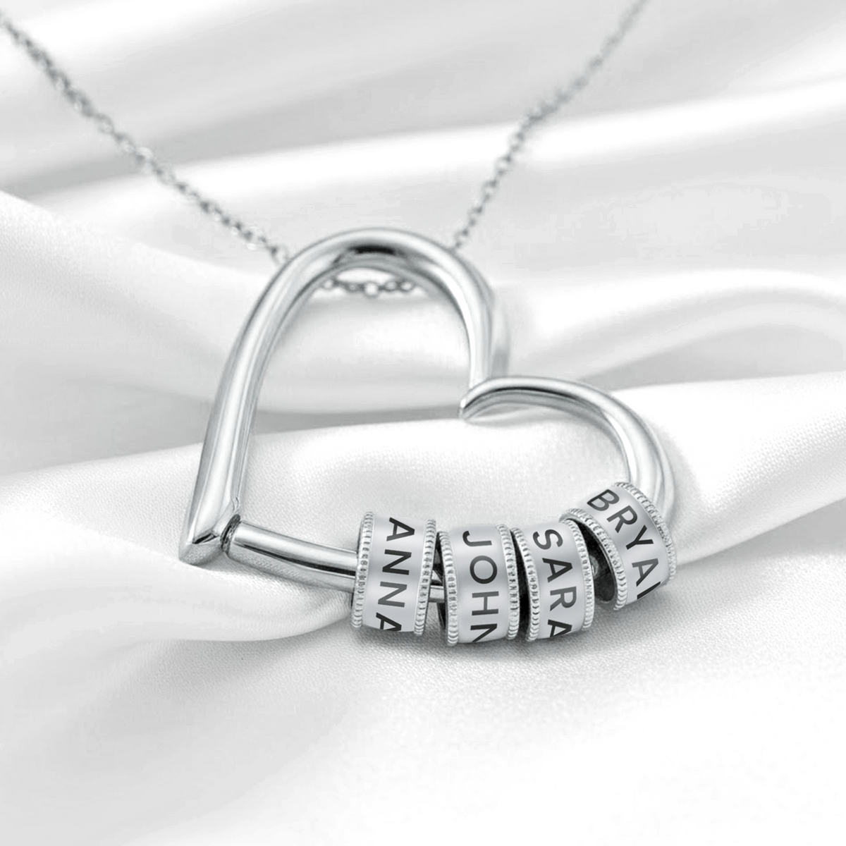 À LA MEILLEURE MAMAN - COLLIER COEUR NOMS PERSONNALISÉE